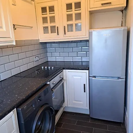 Stylish & Cosy Studio Leeds (West Yorkshire)
