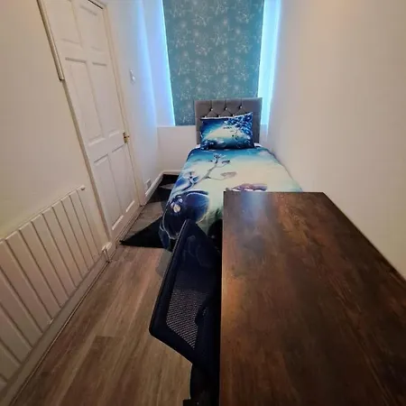 Stylish & Cosy Studio Leeds (West Yorkshire)